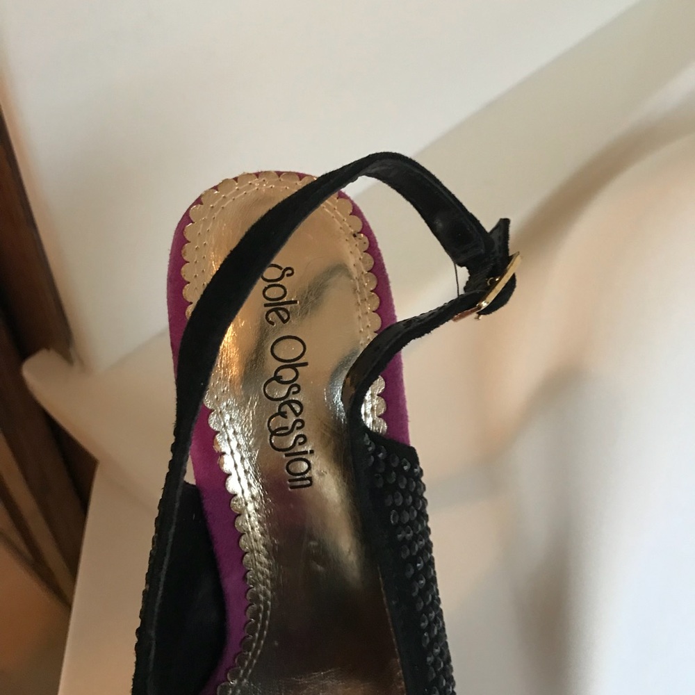 Shoes - Picture 5 of 6